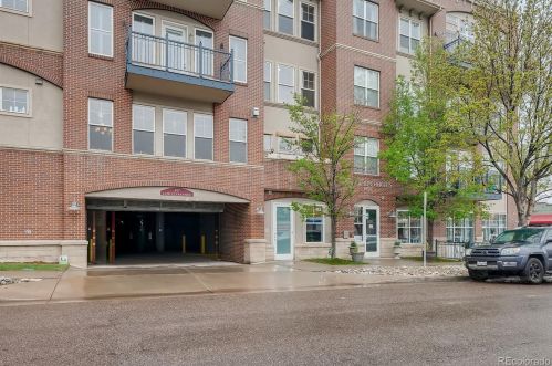 1489 Steele St, Denver CO  80210-2527 exterior
