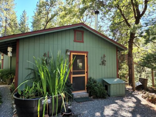 15090 Chinook Ln, Grass Valley, CA 95945-8846