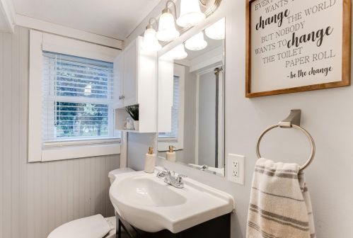 2705 Kirkwood Ln, Minneapolis MN  55441-2925 exterior