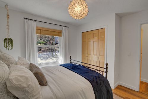 302 Cimarron Rd, Saint Paul MN  55124-9751 exterior