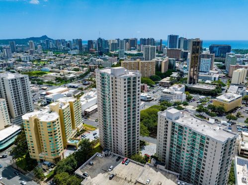 1450 Young St, Honolulu HI  96814-1864 exterior