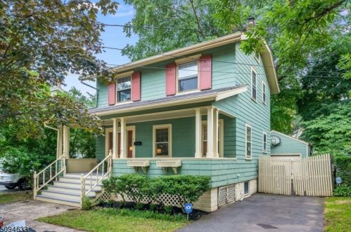 12 Brighton Ave, Bloomfield, NJ 07003-2203