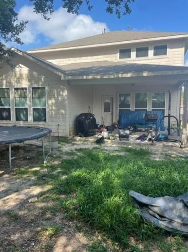 2713 Lakeside Dr, Pearland, TX 77584-3669