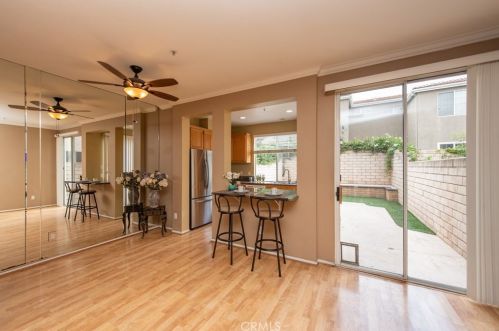 124 Sweet Ln, Placentia, CA 92870-7498