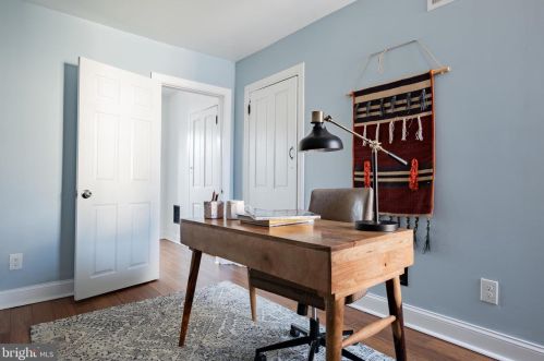 827 28th St, Philadelphia PA  19130-1724 exterior