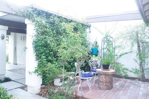 24 Redwood Tree Ln, Irvine CA  92612-2226 exterior