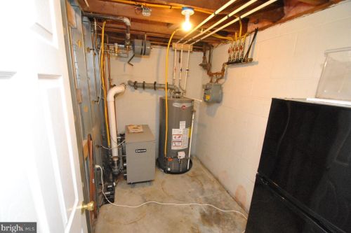 412 Streamside Dr, Fallston MD  21047-2806 exterior