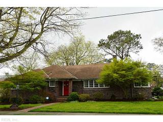 7337 Shirland Ave, Norfolk, VA 23505-2939