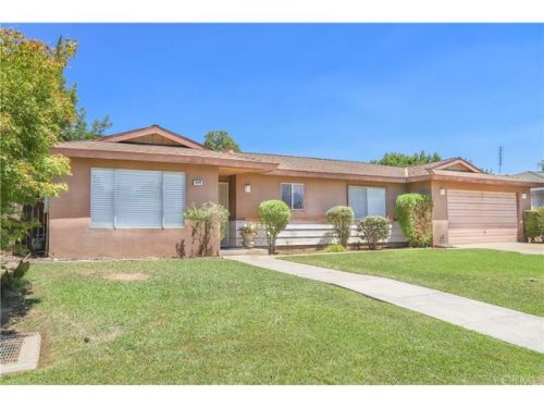 2609 Holiday Way, Madera, CA 93637-4124