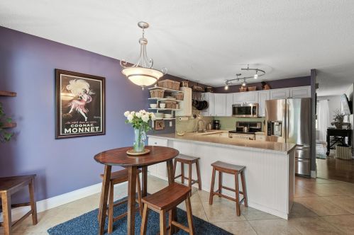 4392 Arden View Ct, Saint Paul MN  55112-1901 exterior
