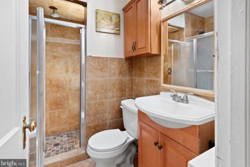 5709 Front St, Philadelphia PA  19120-2403 exterior