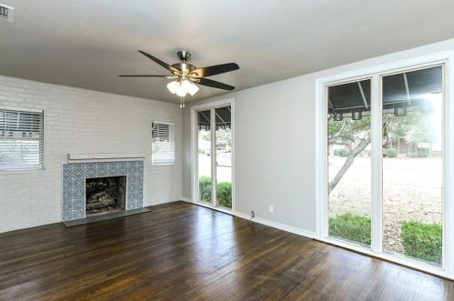 3558 Stadium Dr, Fort Worth TX  76109-2943 exterior