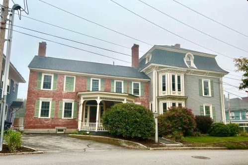 7 State St, Concord, NH 03301-4039
