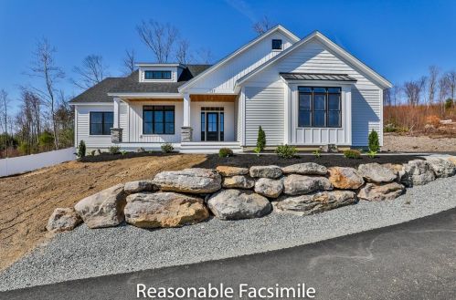 5 Dutton Cir, Mount Vernon, NH 03057-1204