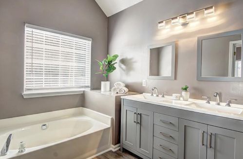 3037 Vineyard Way, Smyrna GA  30082-1851 exterior