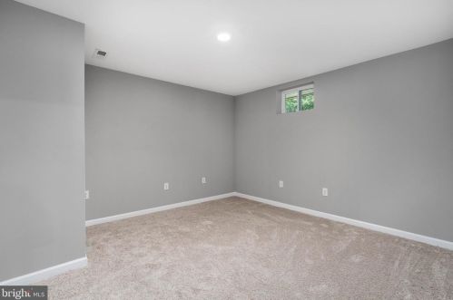 14676 Alps Dr, Woodbridge VA  22193-3322 exterior