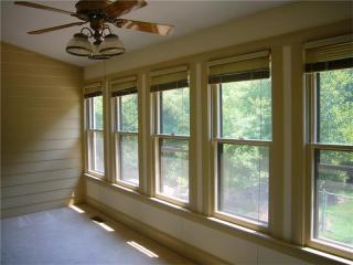 530 Towergate Pl, Atlanta GA  30350-6200 exterior