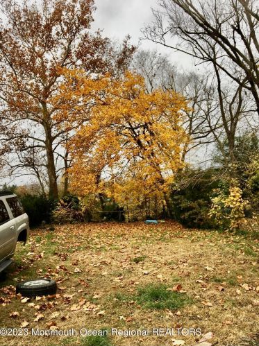 19 Brindletown Rd, Plumsted Township, NJ 08533-1801