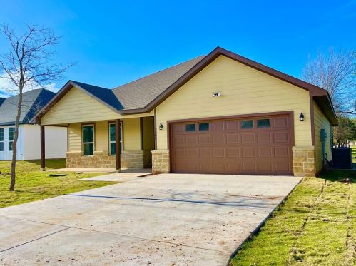 2506 San Gabriel Dr, Granbury TX  76048-6450 exterior