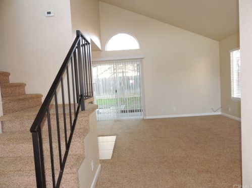 16 Hemming Ln, Chico, CA 95973-1077