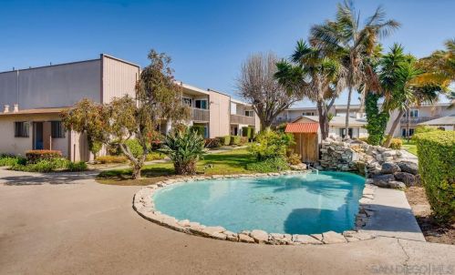 279 Moss St, Chula Vista CA  91911-2130 exterior