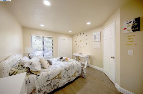 3413 Smoketree Commons Dr, Pleasanton, CA 94566-7963