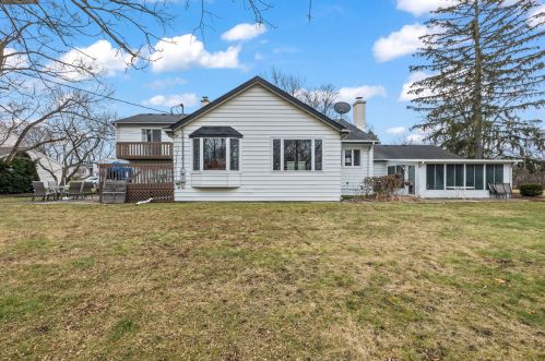 1536 Hackberry Rd, Bannockburn IL  60015-3960 exterior