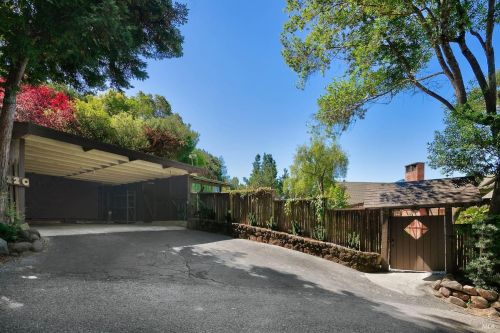 220 Del Casa Dr, Mill Valley, CA 94941-1308
