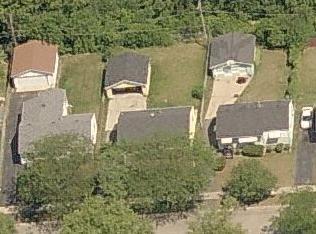 1630 Armory Pl, Waukegan, IL 60085-1709