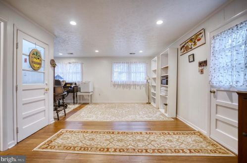 15300 Beaufort Pl, Silver Spring MD  20905-4202 exterior