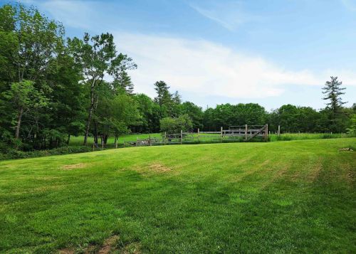 110 Page Rd, Concord, NH 03304-4814