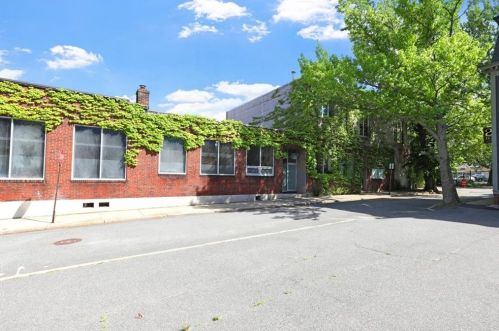 161 Chestnut St, Providence, RI 02903-4604