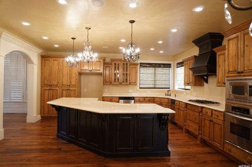 1282 Round Mountain Dr, Alpine, UT 84004-1846
