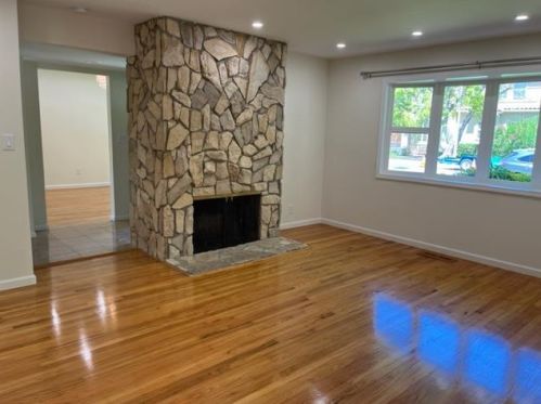 3820 May Ct, Palo Alto, CA 94303-4545