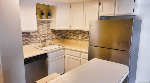 17112 Ford Dr, Aurora, CO 80017-3204