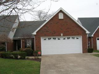 2905 Stonehedge Dr, Murfreesboro, TN 37128-7681