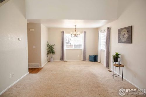 1071 Lavender Ave, Loveland CO 80537-8076 exterior