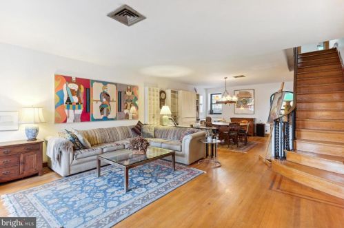 1204 10th St, Philadelphia, PA 19147-5040