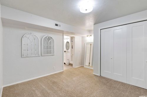 2187 Laver Ct, Sandy UT 84092-4112 exterior