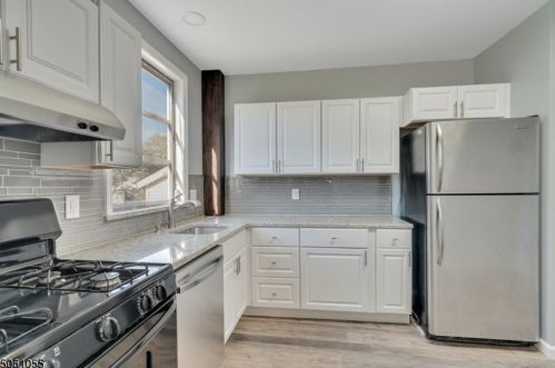 31 Hill St, Bloomfield, NJ 07003-4814