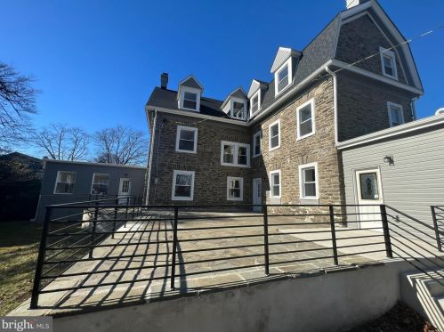 6805 11 St, Philadelphia PA 19147-1244 exterior