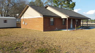 15 Patricia Ln, Hinesville, GA 31313-8115