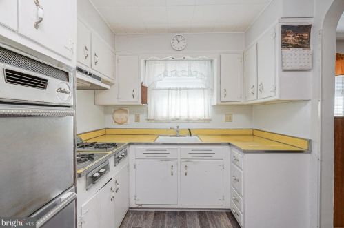 5142 Garfield Ave, Camden NJ 08109-1756 exterior