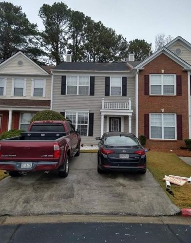 1761 Stanwood Dr, Kennesaw, GA 30152-7673