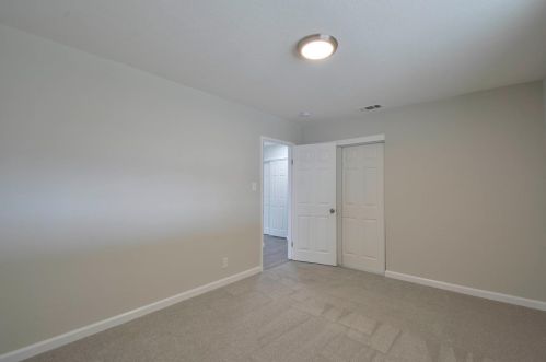 842 Vermont Ave, Los Banos CA 93635-3316 exterior