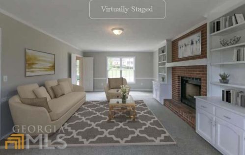 978 Gwens Trl, Lilburn, GA 30047-2356