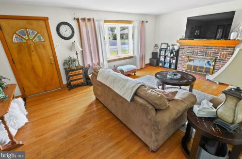 3661 Davidsburg Rd, York PA 17315-4660 exterior