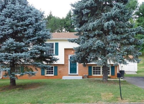 706 Ramada Rd, Vinton, VA 24179-1418