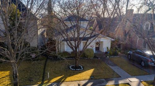 1301 Virginia Pl, Fort Worth TX  76107-2435 exterior