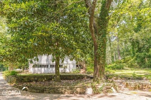 3314 Harris Dr, Atlanta GA  30337-1005 exterior